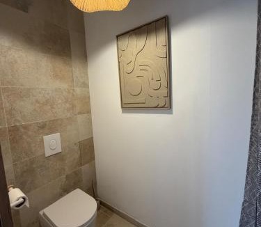 Euzet-les-Bains Apartment | Le Cocon - Suite Romantique