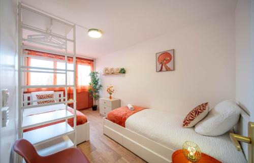 Chalon-sur-Saone Apartment | Le Cocon Terracotta