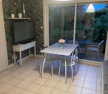 Liffre Apartment | LE COCON - Terrasse - Lumineux - Proche RENNES