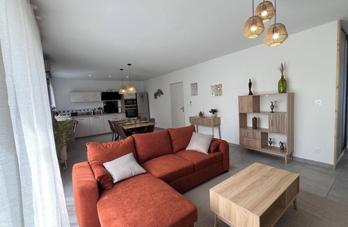 Vezeronce-Curtin House | le Cocon Vézerontin