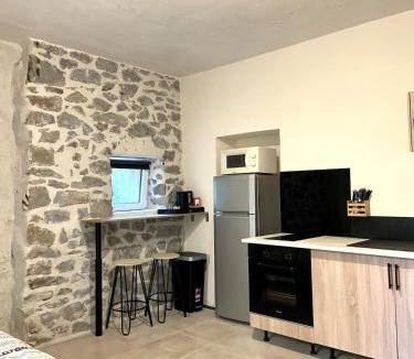 Graissessac Apartment | Le Cocon Verdoyant du Sud