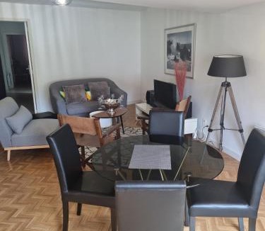 Avize House | Le Cocoon De Sacha