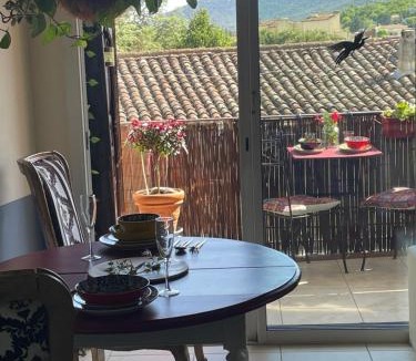 Ganges Apartment | Le coin des amoureux