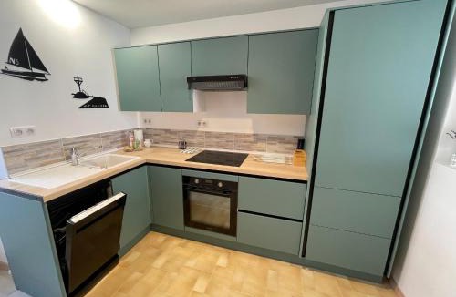 Vinneuf House | Le Colibri