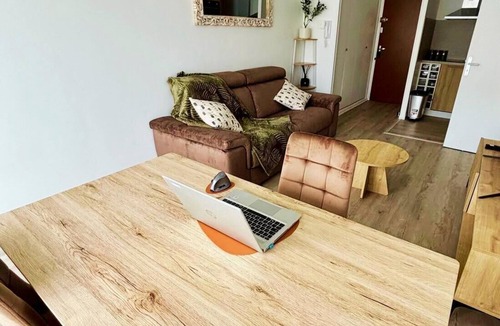 Mainvilliers Apartment | Le Colisée à deux pas