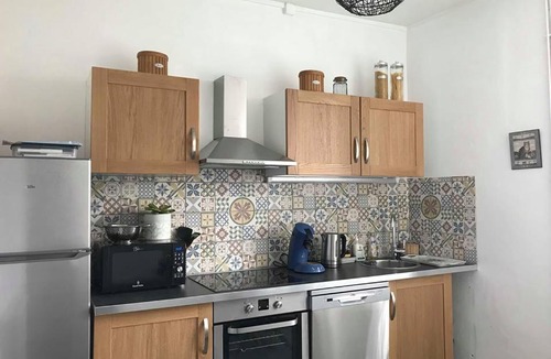 Saint-Leonard-de-Noblat Apartment | Le Compostelle Chic, Charme, Confort, Cocooning 80 m²