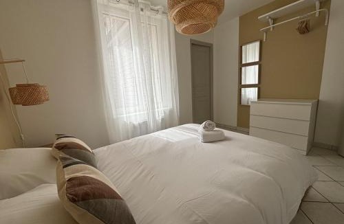 Quartier Saint-Clement - Jardin des Plantes Apartment | Le Contemporain - 2p - wifi