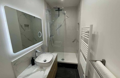 Rueil-Malmaison House | Le Convivial - Near Paris