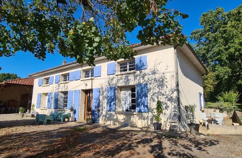 Saint-Sylvestre-sur-Lot Bed & Breakfast | Le Coq en Repos Rozemarijn