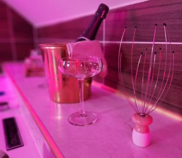 Challes Apartment | Le coq'oon de Challes- love room