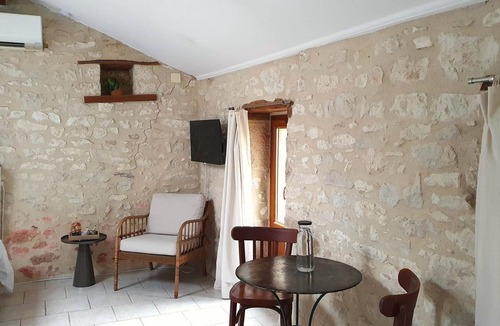 Montcuq-en-Quercy-Blanc Other | Le Coquet - studio for two people
