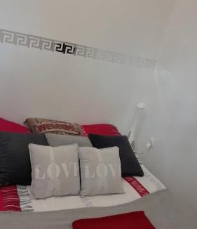 Maimbeville House | Le coquelicot