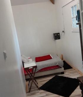 Maimbeville House | Le coquelicot