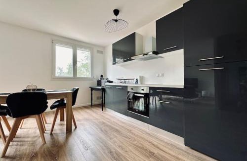 Quartier Grieu-Vallon Suisse-Saint-Hilaire Apartment | Le Coquet-T3-Wifi-parking