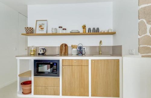 Puteaux Apartment | Le Corail - Raffiné & Ressourçant - by Mon Petit Faré