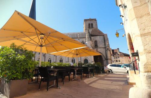 Auxonne Hotel | Le Corbeau