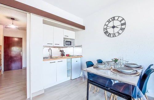 Le Grau-Du-Roi Apartment | Le Cormoran by Interhome