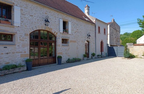 Sermizelles House | Le Corps de Ferme