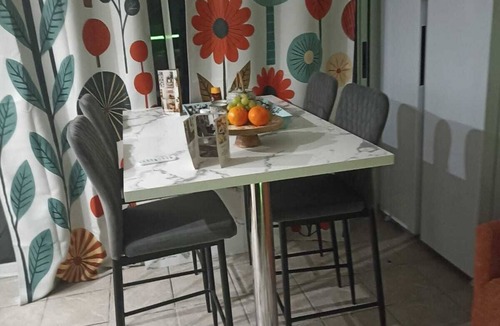 Saint-Maurice-de-Beynost Apartment | Le Cosy chic