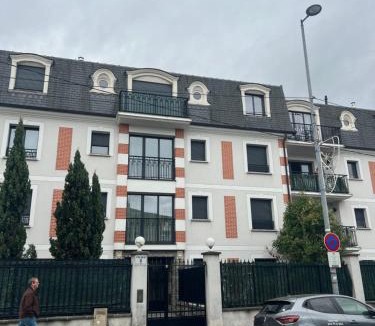Noisy-le-Grand Apartment | Le Cosy 4 de Disney Land paris