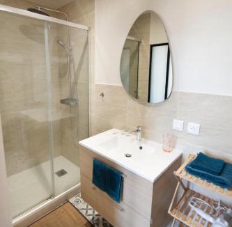 Centre-Ville Apartment | Le Cosy & Boisé de Pontoise