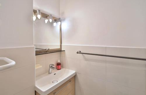 Porcheville Apartment | Le Cosy Chic - Avec jardin et parking