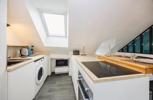 Bruz Apartment | Le Cosy Comble - 10 min Campus Kerlann