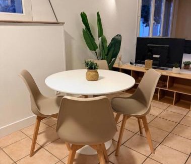 Cusset Apartment | Le cosy Cusset