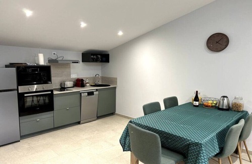 Cessenon-sur-Orb Apartment | Le Cosy de Pauline et Flo