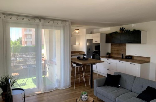 Purpan Apartment | Le Cosy Flambere