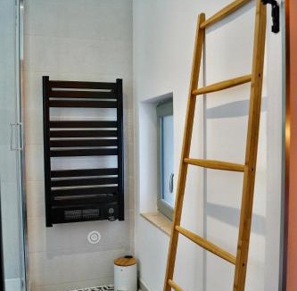 Crest Apartment | Le Cosy