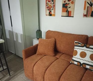 Saint-Maurice-de-Beynost Apartment | Le Cosy chic