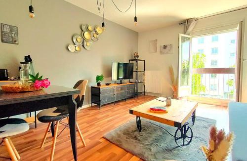 Evreux Apartment | Le Cosy Home