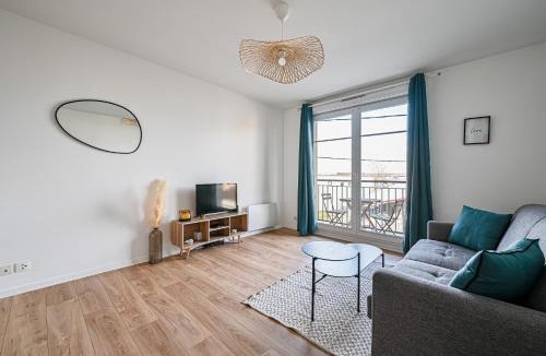 Noisy-le-Sec Apartment | Le Cosy Paddock - Balcon - Proche Gare