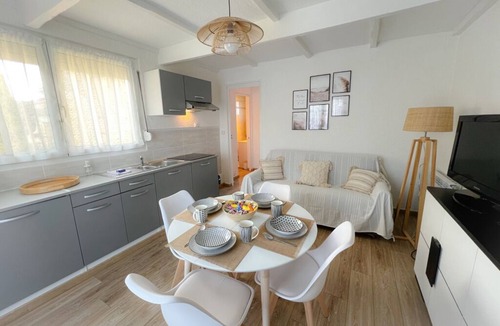 Bleriot-Plage House | Le Côtier, charming cottage on the beach