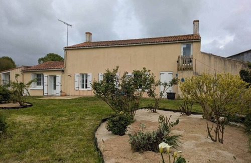 Saint-Michel-en-l'Herm House | Le Cottage de la Justice - 12 personnes - 7 kms des plages