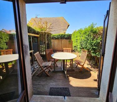Blonville-sur-Mer Apartment | Le cottage Blonvillais à 100m de la plage Jardin & Parking