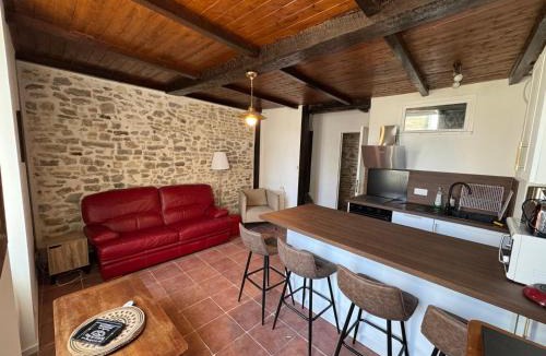 Ville Haute Apartment | Le cottage des remparts Le triplex