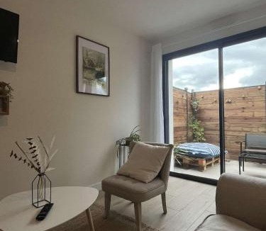 Beauvoir House | Le Cottage