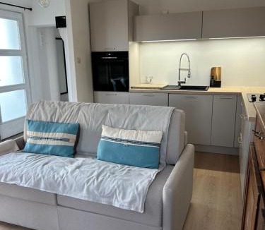 Saint-Jean-de-Bournay Apartment | Le Cottage