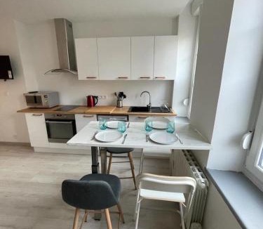 Ville Haute Apartment | Le cottages des remparts - le lodge