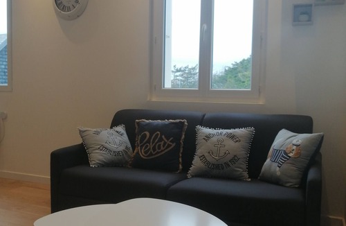 Hauteville-sur-Mer Apartment | Le Courlis, two minutes from the beach