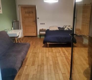 Bouge-Chambalud Apartment | Le courpata