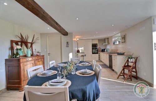 Saint-Sauveur-des-Landes House | Le courtil