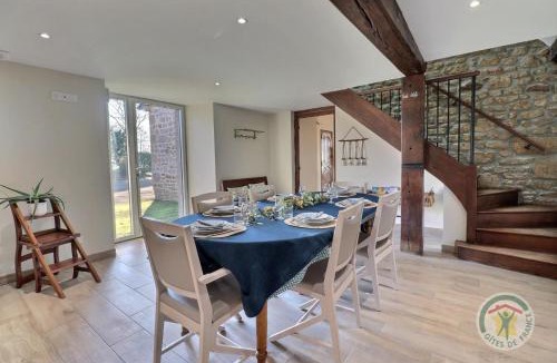 Saint-Sauveur-des-Landes House | Le courtil