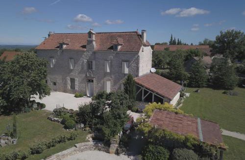 Saint-Jean-de-Laur Bed & Breakfast | Le Couvent