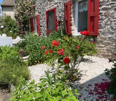 Sauveterre-de-Rouergue House | Le couvent de Jouels