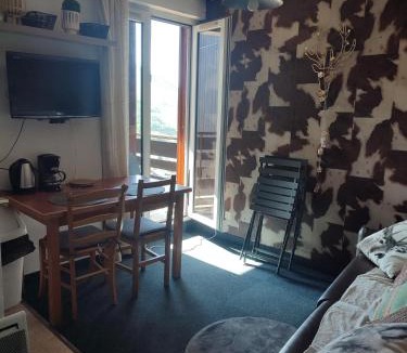 Mont-de-Lans Apartment | Le Cow'sy 1800