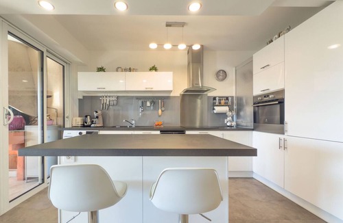 California - Pezou Apartment | Le Cozy