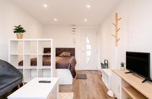 Epinal Apartment | Le Cozy - Hyper centre - Calme - Moyenne durée